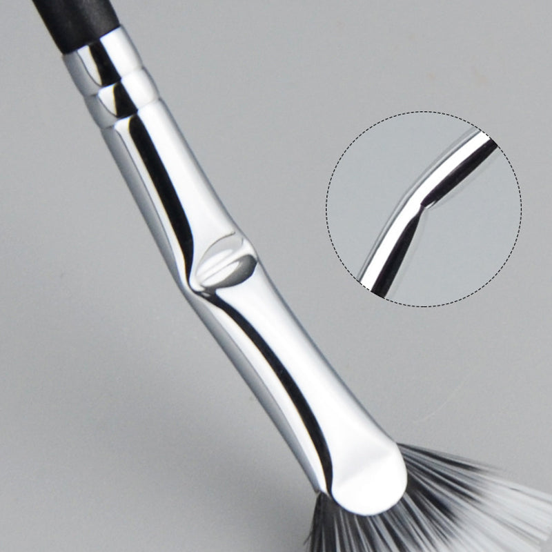 (🎉2023 NEW YEAR SALE-SAVE 50% OFF)Scalloped Eyelash Brush