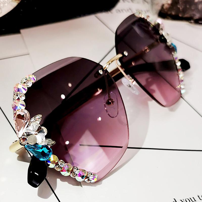 2022 Vintage Fashion Rimless Crystal Sunglasses